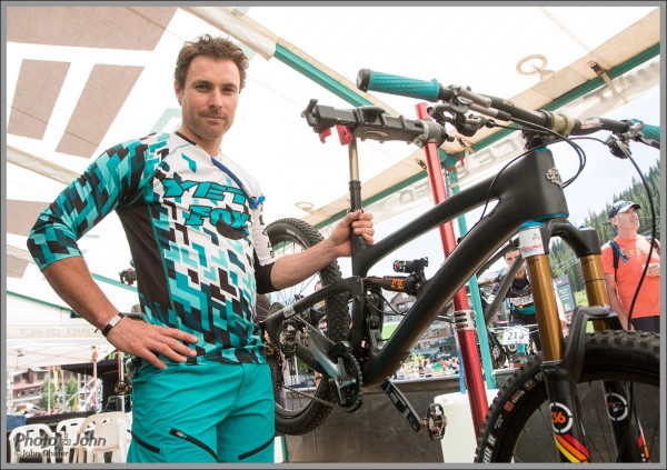 Yeti Pro Jared Graves With His Enduro Race Bike
